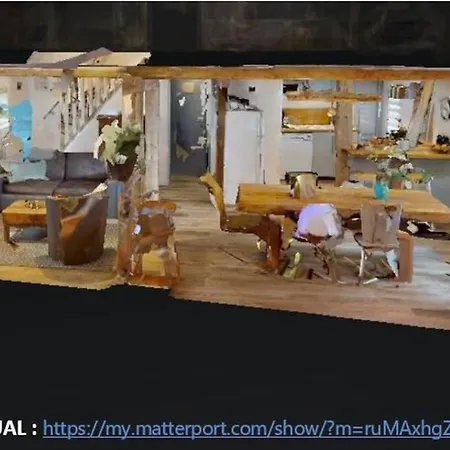 Bretzel Dans Maison Alsacienne, * Eguisheim